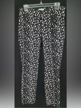 Black & White Animal-Print Skinny Pants